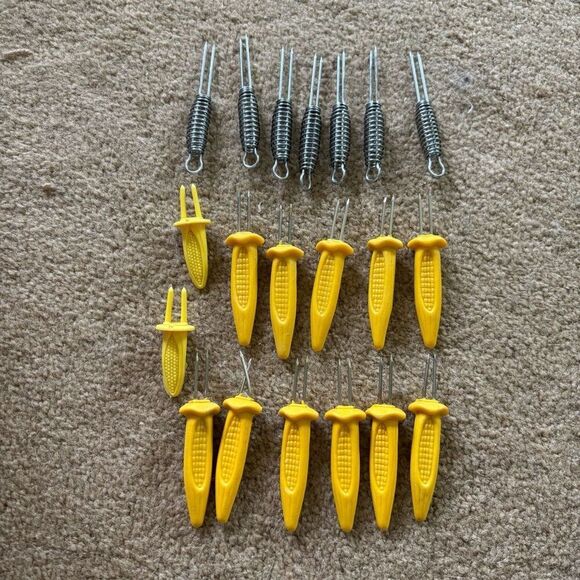 Lot of Corn Cob Cob Holders - Picture 1 of 6